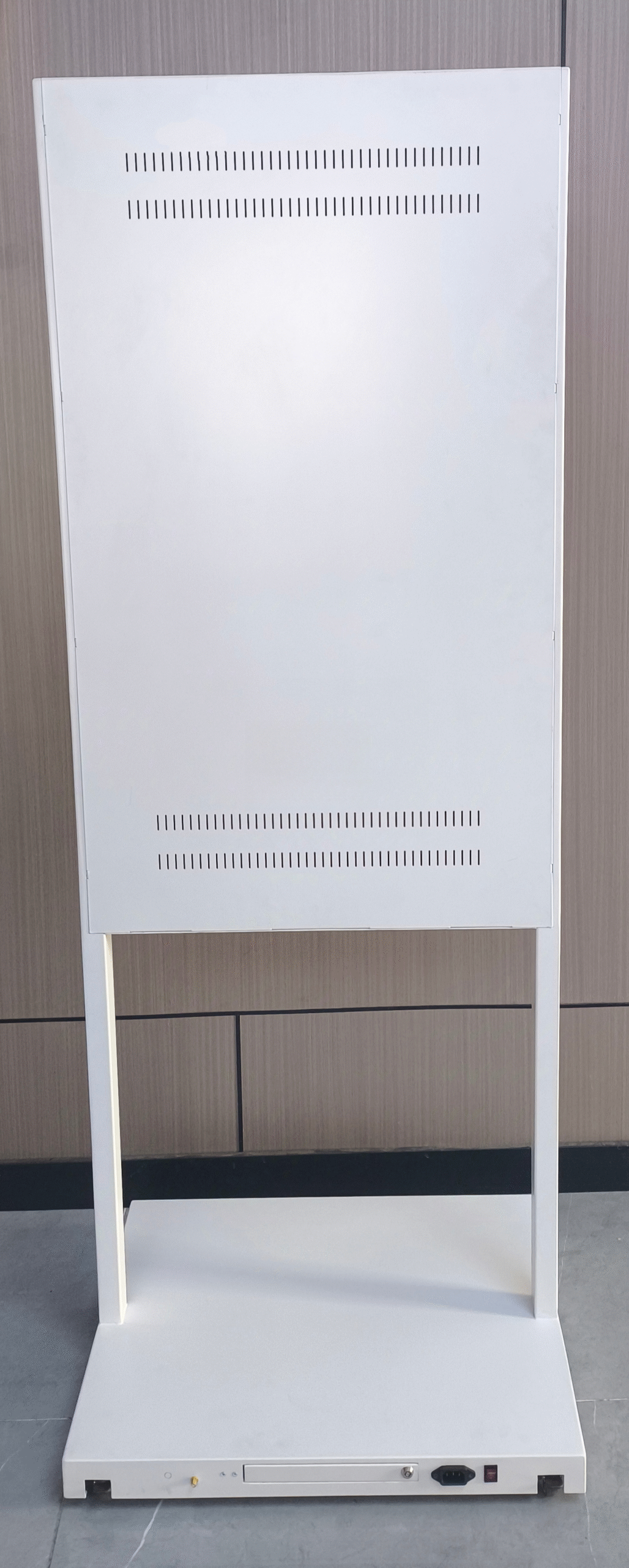 super slim and thin kiosk(1)